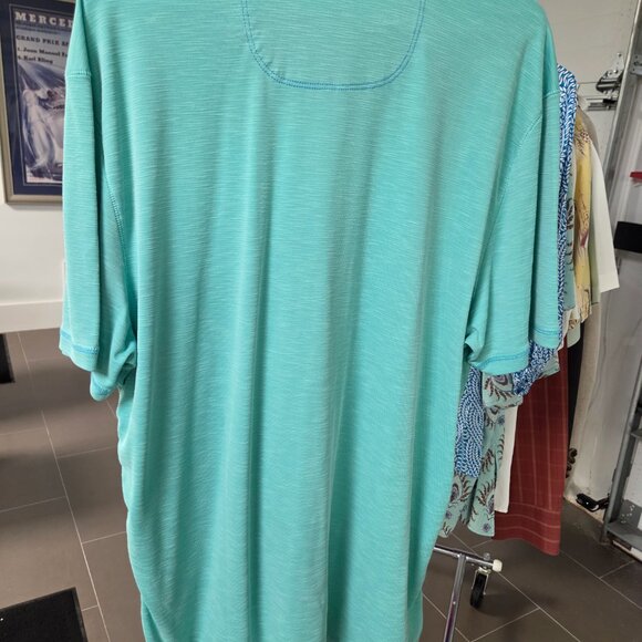 Tommy Bahama large shirt - Picture 2 of 7